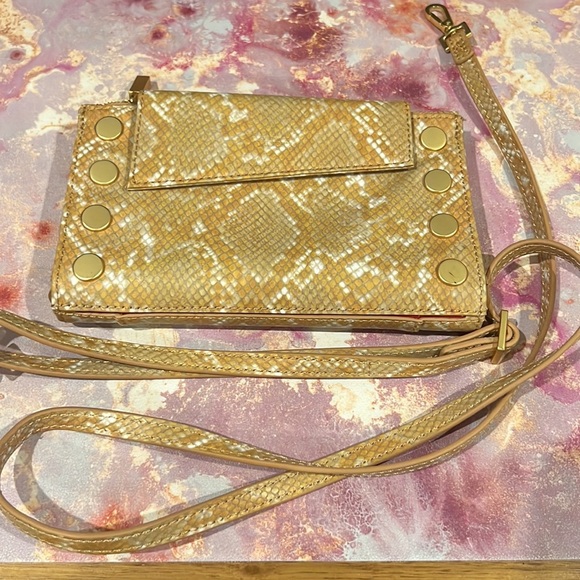 Hammitt levy versatile wallet/crossbody. Excellent condition!! Like new! - Picture 7 of 7